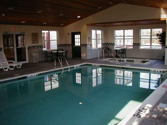 Country & By Radisson, Northeast - Hershey